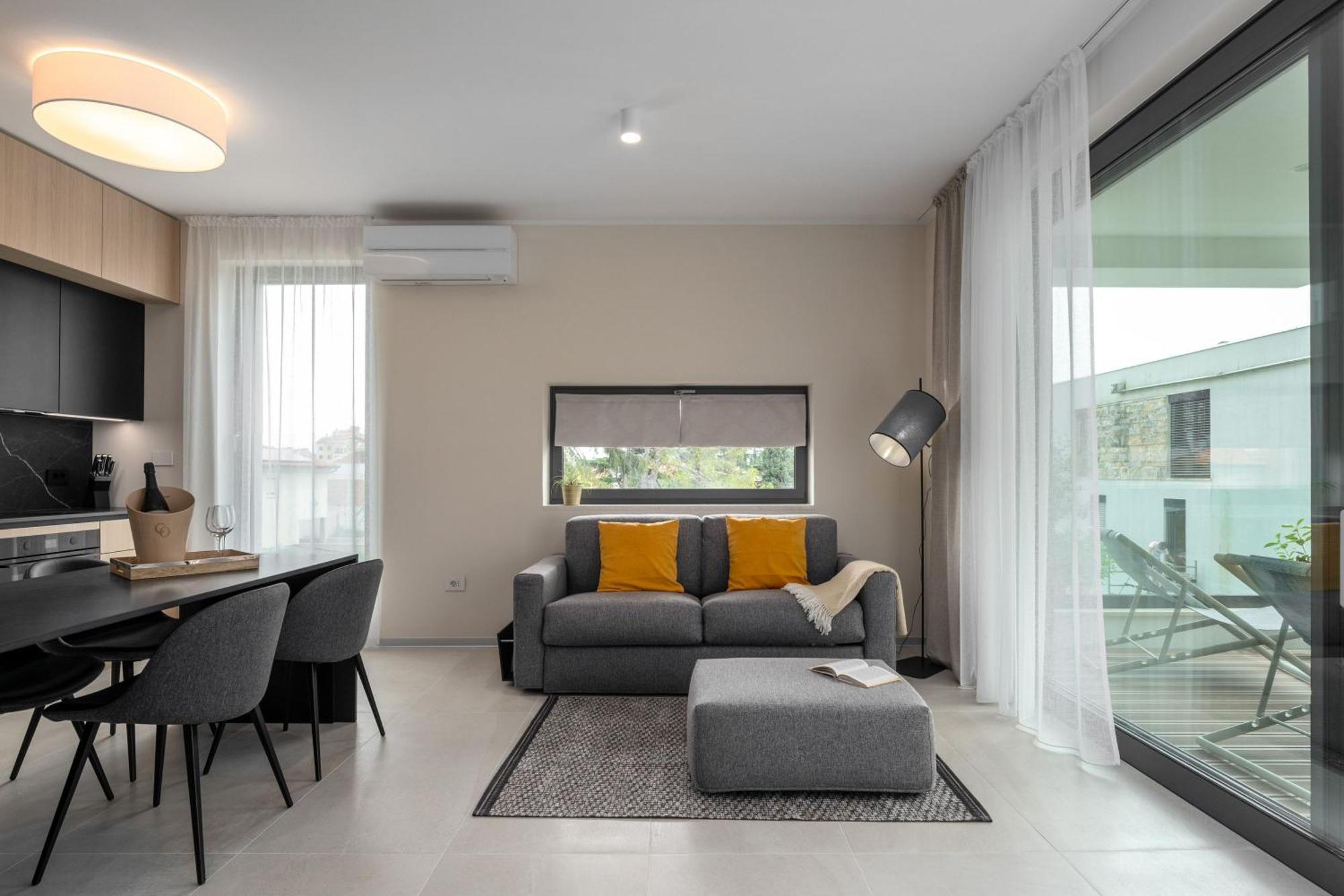 The Q Bliss - Your New 4-Star Hideaway With A Garage Rovinj Buitenkant foto
