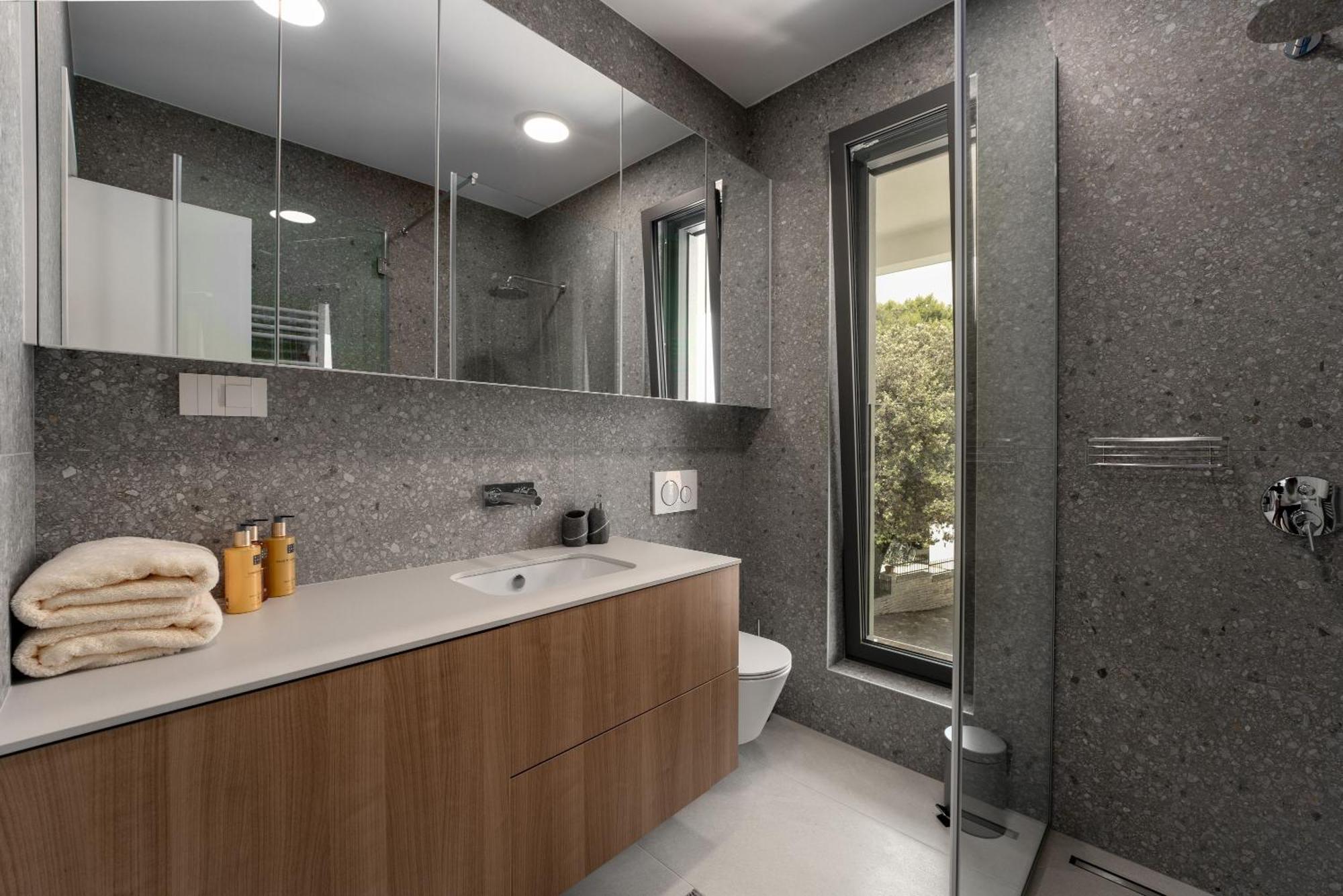 The Q Bliss - Your New 4-Star Hideaway With A Garage Rovinj Buitenkant foto